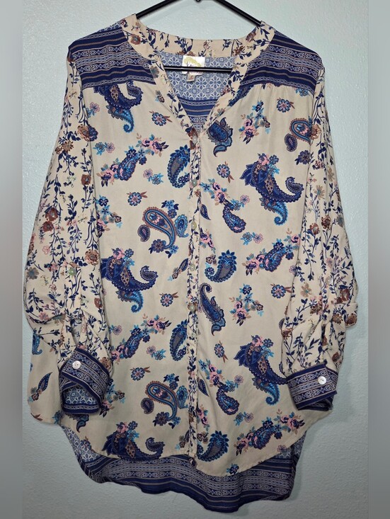 fig and flower Tops - Fig & Flower Boho Paisley Floral Button Up Tunic Blouse-Roll Tab Sleeve-Size Lg